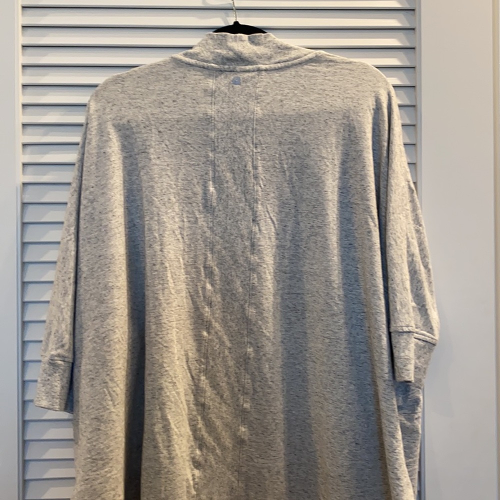 Sweater - Picture 5 of 6